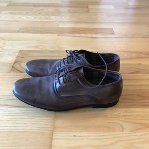 Brown bed stu dress shoes